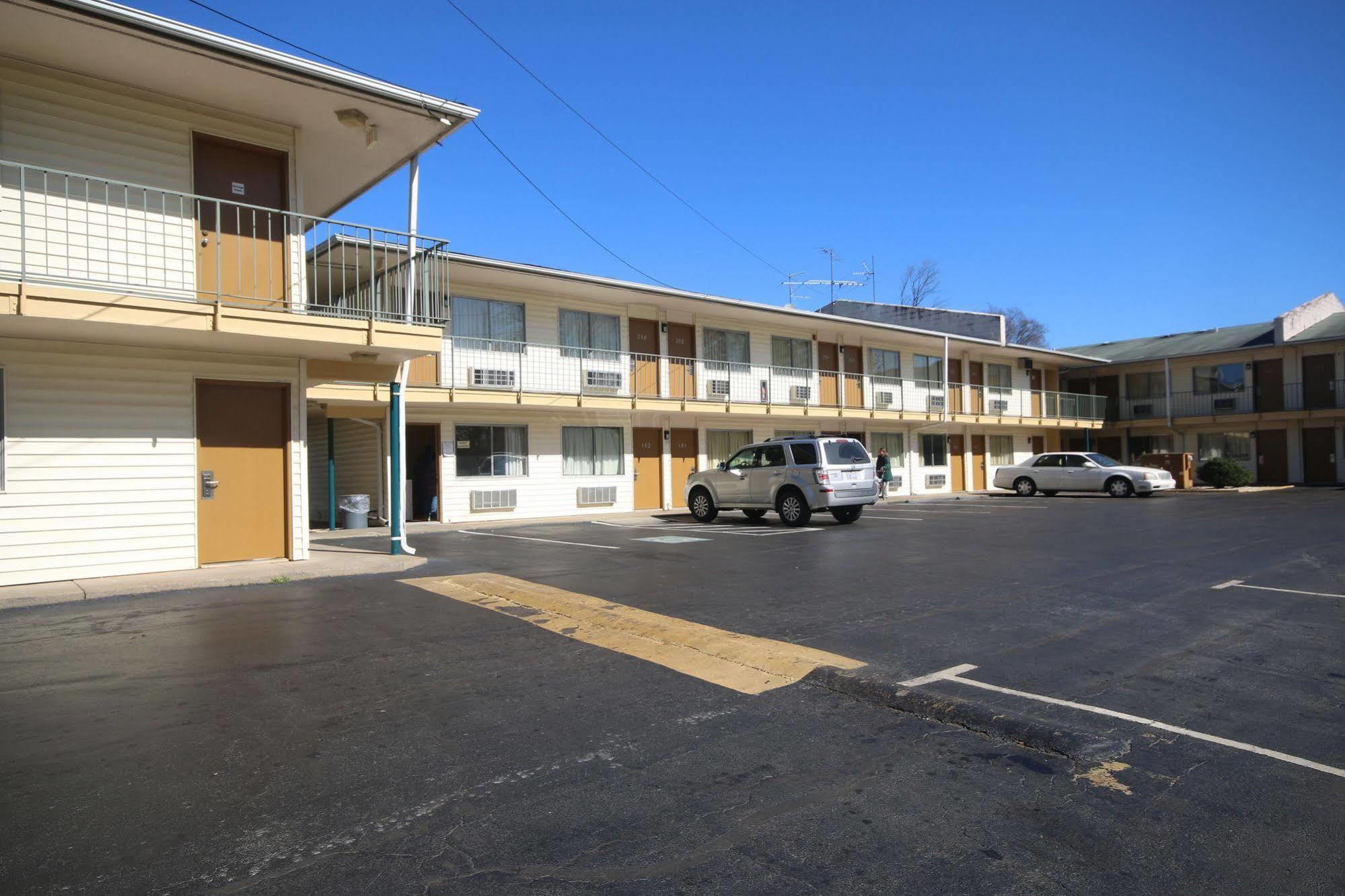 Royal Inn And Suites Charlotte Airport Exterior foto